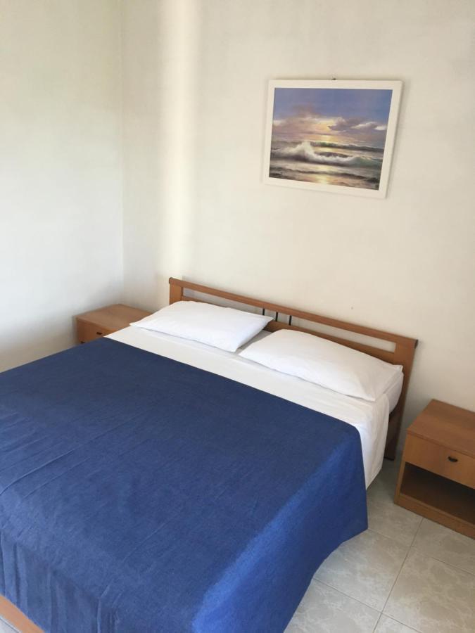 Casa Vacanza Maria Antonieta 卡梅罗塔的码头 外观 照片
